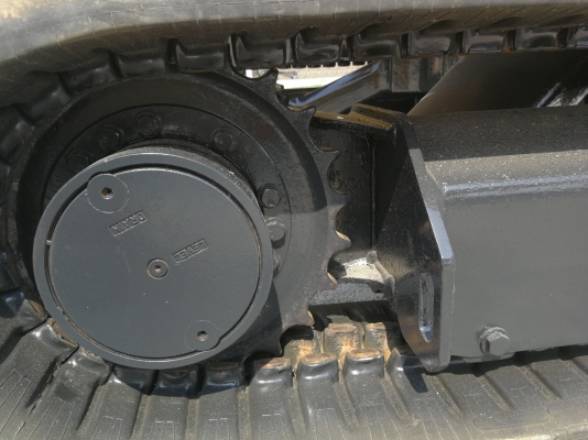 มีเข้ามาหลายคันครับ KOMATSU PC 30MR-2 จากญี่ปุ่น สวยมาก โทร.090-986-2521 อ๊อบ