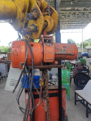 รอกโซ่ไฟฟ้า 5 ตัน ญี่ปุ่น พร้อมชุดเดิน ราคา 50,000 บาท