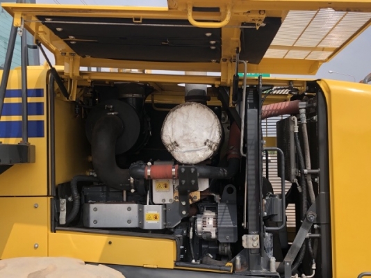 ขายรถตักล้อยาง KOMATSU WA380-6 ปี 2013 นำเข้าเองจากญี่ปุ่น สภาพสวยพร้อมใช้งาน มีVDOการทำงานครับ