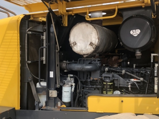 ขายรถตักล้อยาง KOMATSU WA380-6 ปี 2013 นำเข้าเองจากญี่ปุ่น สภาพสวยพร้อมใช้งาน มีVDOการทำงานครับ