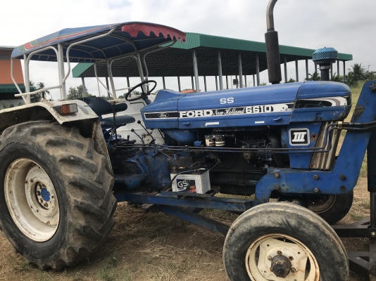 ขายฟอร์ด5500มีดันหน้าหางสามเอกสารซื้อขายติดต่อ0895302182ราคา170000