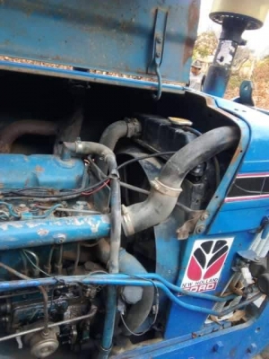 มีVDOขายรถไถ NEWHOLLAND 6610 ใบมีด ตัดหญ้า 7จานเอกสารพร้อมโอนราคา 280,000