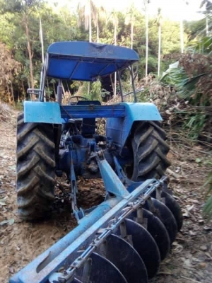 มีVDOขายรถไถ NEWHOLLAND 6610 ใบมีด ตัดหญ้า 7จานเอกสารพร้อมโอนราคา 280,000