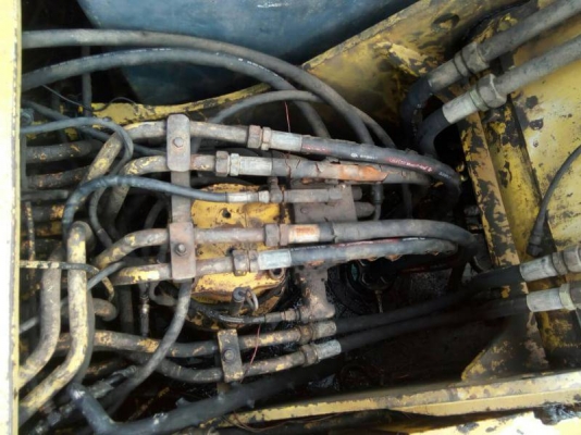 ขายKOBELCO SK200-/// ไฟตัด ไม่มีเล่มทะเบียนสภาพสวยพร้อมใช้งานราคา 380,000