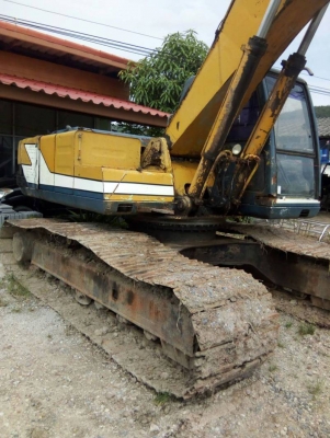 ขายKOBELCO SK200-/// ไฟตัด ไม่มีเล่มทะเบียนสภาพสวยพร้อมใช้งานราคา 380,000