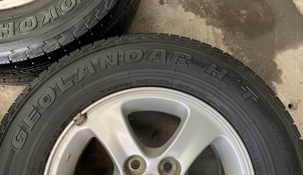 ล้อแม็ก 5รู114 Mitsu Triton ขอบ 15 พร้อมยาง 215-70-15 Yokohama ปี 16