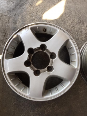 ขายล้ออีซูซุขอบ15 เดิมๆไม่ซ่อมไม่แตกคตดุ้ง คู่1200บ.โทร.0879050181.จัดส่งได้ครับ ขายล้ออีซูซุขอบ15 เดิมๆไม่ซ่อมไม่แตกคตดุ้ง คู่1200บ.โทร.0879050181.จัดส่งได้ครับ