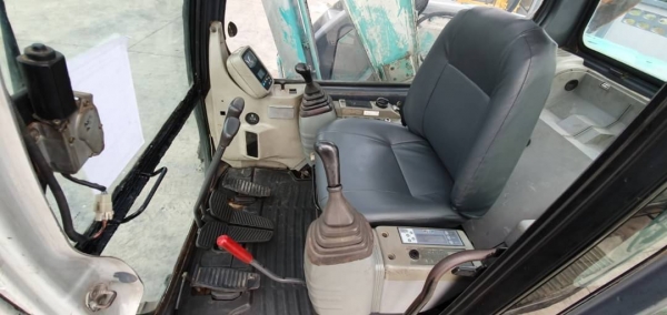 รถนอก เอวแน่ แอร์เย็น ขายถูก ขายราคา780,000บาท KOBELCO SK135SR มาค์รซิกซ์-6YY04ชั่วโม่งทำงานน้อยรถนอกเพิ่งนำเข้ามาเอกสารชุดจดทะเบียนยังไม่เคยใช้งานในเมืองไทยเลย เครื่องอีซูซู4สูบ4BG1เทอร์โบ เร็วแรง และประหยัดน้ำมันดีปั่มแรงไฟฟ้าเต็มเร็วแรงไม่โหลดบูมอาร รถนอก เอวแน่ แอร์เย็น ขายถูก ขายราคา780,000บาท KOBELCO SK135SR มาค์รซิกซ์-6YY04ชั่วโม่งทำงานน้อยรถนอกเพิ่งนำเข้ามาเอกสารชุดจดทะเบียนยังไม่เคยใช้งานในเมืองไทยเลย เครื่องอีซูซู4สูบ4BG1เทอร์โบ เร็วแรง และประหยัดน้ำมันดีปั่มแรงไฟฟ้าเต็มเร็วแรงไม่โหลดบูมอาร