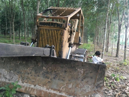ขายKOMATSU D50A ห้องเลี้ยวน้ำมันสภาพสวยราคา 320,000