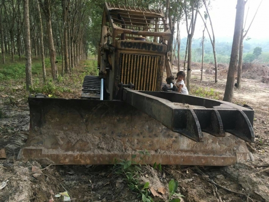 ขายKOMATSU D50A ห้องเลี้ยวน้ำมันสภาพสวยราคา 320,000