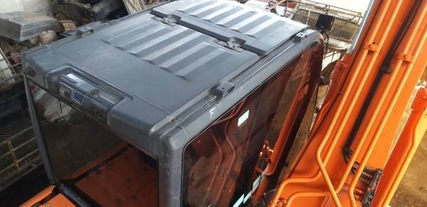 ขายHITACHI ZX160LC-5G ปี60.7075ชม.ราคา1,600,000 ขายHITACHI ZX160LC-5G ปี60.7075ชม.ราคา1,600,000