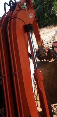 ขายHITACHI ZX160LC-5G ปี60.7075ชม.ราคา1,600,000 ขายHITACHI ZX160LC-5G ปี60.7075ชม.ราคา1,600,000