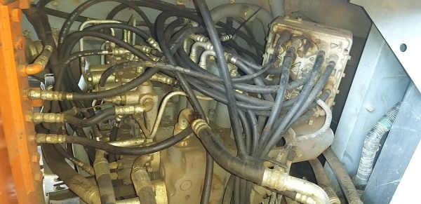 ขายHITACHI ZX160LC-5G ปี60.7075ชม.ราคา1,600,000 ขายHITACHI ZX160LC-5G ปี60.7075ชม.ราคา1,600,000