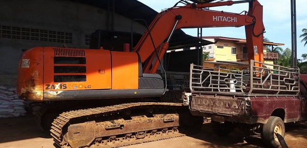 ขายHITACHI ZX160LC-5G ปี60.7075ชม.ราคา1,600,000 ขายHITACHI ZX160LC-5G ปี60.7075ชม.ราคา1,600,000