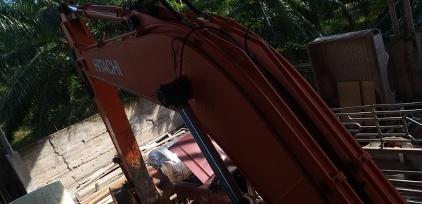 ขายHITACHI ZX160LC-5G ปี60.7075ชม.ราคา1,600,000 ขายHITACHI ZX160LC-5G ปี60.7075ชม.ราคา1,600,000