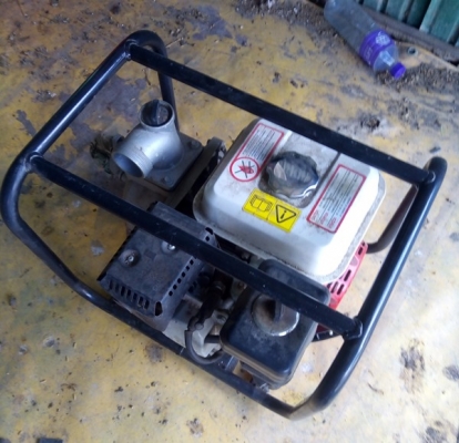 เครื่องสูบน้ำเก่าเก็บ ใช้ไปทีเดียว ดึงทีเดียวติด ขายถูก