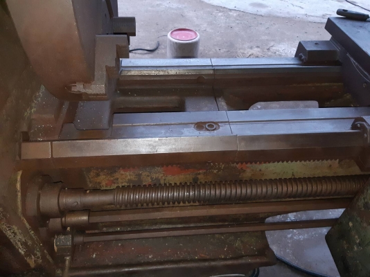 ขายเครื่องกลึงบูรกาเลียยาว8ฟุต3เพลารู3นิ้วคับ