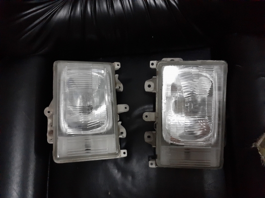 ไฟหน้ามิตซูแคนเตอร์ Mitsubishi Canter 2ข้าง แท้เก่าญี่ปุ่นหายาก ไฟหน้ามิตซูแคนเตอร์ Mitsubishi Canter 2ข้าง แท้เก่าญี่ปุ่นหายาก