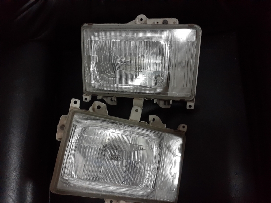 ไฟหน้ามิตซูแคนเตอร์  Mitsubishi Canter 2ข้าง แท้เก่าญี่ปุ่นหายาก