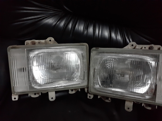 ไฟหน้ามิตซูแคนเตอร์ Mitsubishi Canter 2ข้าง แท้เก่าญี่ปุ่นหายาก ไฟหน้ามิตซูแคนเตอร์ Mitsubishi Canter 2ข้าง แท้เก่าญี่ปุ่นหายาก