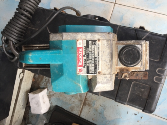 ขายกบไฟฟ้า MAKITA 1100 มือสอง สวยๆครับ ขายกบไฟฟ้า MAKITA 1100 มือสอง สวยๆครับ