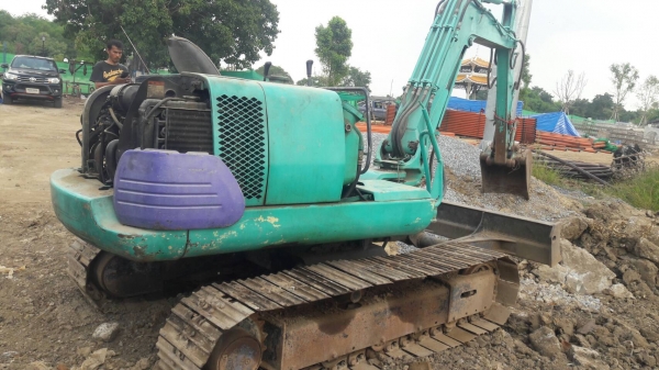 ขายKOMATSU PC45-1E สภาพสวยราคา 220,000 ฝาครอบมีครบ