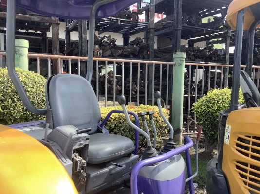 ขาย รถขุดเล็ก Komatsu PC20 MR-1 สภาพสวย สนใจติดต่อ 0874880101 Line ID: Kongniwatsiri ขาย รถขุดเล็ก Komatsu PC20 MR-1 สภาพสวย สนใจติดต่อ 0874880101 Line ID: Kongniwatsiri