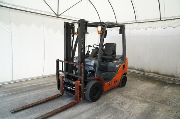 Toyota 8FG18 ยก1.8ตัน เสาสูง3เมตร งาสไลด์หุบ-ถ่าง เครื่องยนต์เบนซิล+LPG ติดตั้งจากโรงงานที่ญี่ปุ่น