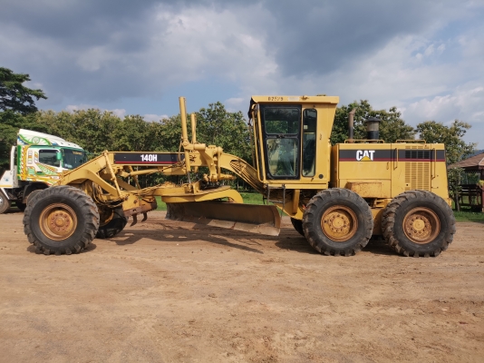 ขายรถเกรด 140 H สวยสีเดิม  ๆ