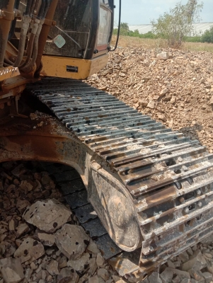 มีVDOขายCAT 320D D Dog กระบอกดำเอกสารอินวอยราคา 1,300,000 คอมนอก