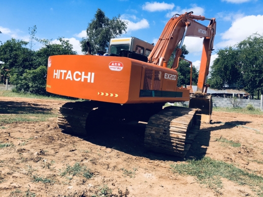 ขาย Hitachi Ex200-1 โทร 0979285564