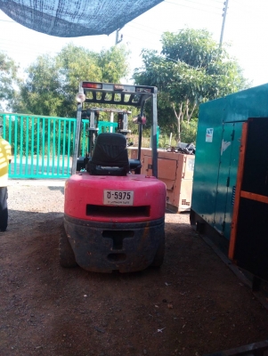 ขายฟอร์คลิฟต์ 3.5 ตันไม่มีเอกสารเสาสูง3เมตรราคา 170,000