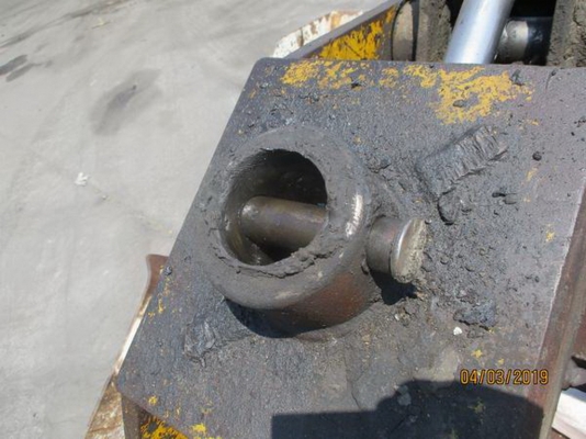 ขาย บุ้งกี้ ตัวหนีบ HIAB หมุนได้รอบตัว เก่า JAPAN 45000 บาท โทร 084-5424150