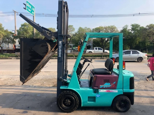 ขายรถตักยางพารา195,000บาทพร้อมใช้งานและส่งให้ ขายรถตักยางพารา195,000บาทพร้อมใช้งานและส่งให้