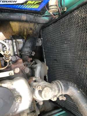 ขายรถตักยางพารา195,000บาทพร้อมใช้งานและส่งให้ ขายรถตักยางพารา195,000บาทพร้อมใช้งานและส่งให้