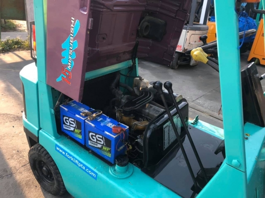 ขายรถตักยางพารา195,000บาทพร้อมใช้งานและส่งให้ ขายรถตักยางพารา195,000บาทพร้อมใช้งานและส่งให้