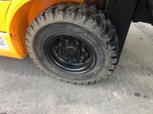 ขายรถตักยางพารา330000บาทพร้อมใช้งาน