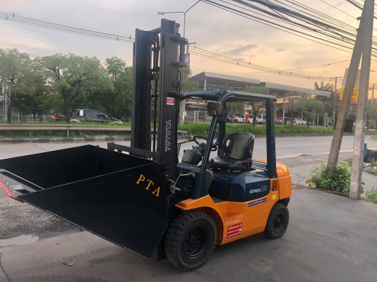 ขายรถตักยางพารา330000บาทพร้อมใช้งาน