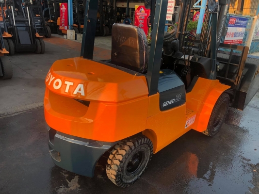 ขายรถตักยางพาราตักทะลายปาล์ม ขายรถตักยางพาราตักทะลายปาล์ม