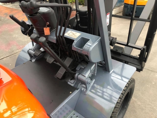 ขายรถตักยางพาราตักทะลายปาล์มตักของเก่าตักข้าวและตักหินตักทราย