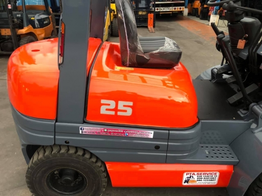 ขายรถตักยางพาราตักทะลายปาล์มตักของเก่าตักข้าวและตักหินตักทราย