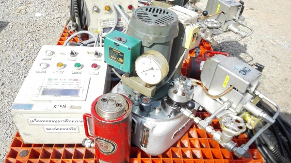 ชุดปั้มไฮดรอลิค RIKEN SEIKI แรงดันสูงสุด 700 bar มอเตอร์ต้นกำลัง 1 HP ใช้ไฟบ้าน 220V มาพร้อมชุดแม่แร ชุดปั้มไฮดรอลิค RIKEN SEIKI แรงดันสูงสุด 700 bar มอเตอร์ต้นกำลัง 1 HP ใช้ไฟบ้าน 220V มาพร้อมชุดแม่แร