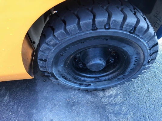 ขายรถตักยางพาราตักทะลายปาล์มเรื่องรถตักลานยางลานปาล์มเราเชี่ยวชาญ