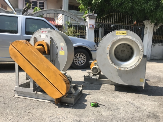 ขายโบลเวอร์ดูด-เป่าอากาศ Eurovent 2HP. 380V สภาพสวยใหม่มาก โครงสร้างแข็งแรง หมุนนิ่ม ให้ลมแรง พร้อมใช้งาน มี 2ตัวครับ