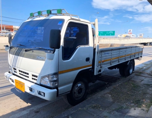 รถบรรทุก ISUZU NPR71 150 แรง ปี 49 กระบะยาว 5 เมตร
