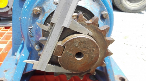 มอเตอร์เกียร์ทดญี่ปุ่น SUMITOMO JAPAN ขนาด 1 HP อัตราทด 1:1003 (1.4 rpm) มีระบบเบรคในตัว ไฟ 380V ทดห