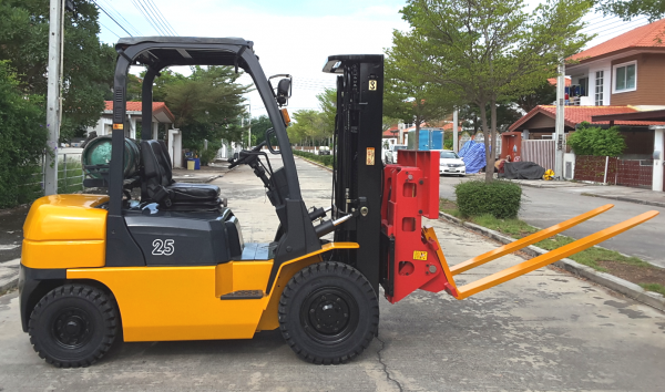 ขนาด 2.5 ตันเสา 3 ตอนยกสูง 4.3 เมตรฟลูฟรีติดตั้งงาเท(ฮิ้งฟอร์ค)เปลี่ยนยางเปลี่ยนถ่ายของเหลวเช็ครั่วซึมทุกระบบพร้อมใช้ สนใจโทร/ไลน์ 0813535948