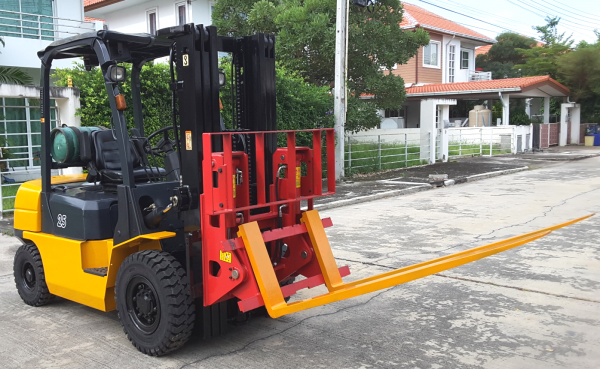 ขนาด 2.5 ตันเสา 3 ตอนยกสูง 4.3 เมตรฟลูฟรีติดตั้งงาเท(ฮิ้งฟอร์ค)เปลี่ยนยางเปลี่ยนถ่ายของเหลวเช็ครั่วซึมทุกระบบพร้อมใช้ สนใจโทร/ไลน์ 0813535948