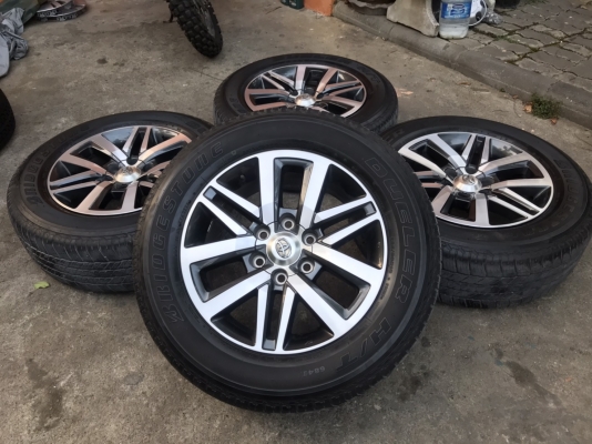 ล้อ fortuner ขอบ 18 พร้อมยางปี 16