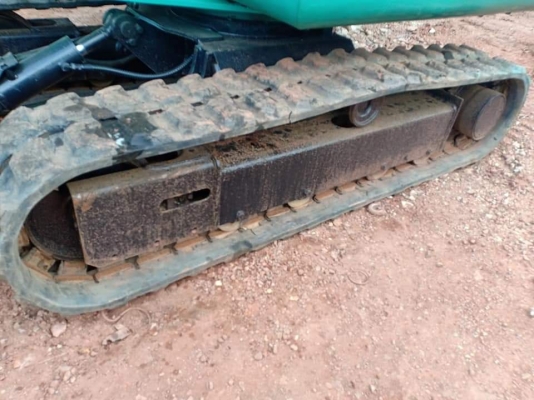 ขาย KOMATSU PC30-7. เก่านอกแท้  สภาพสวย มีลายแย๊ก เครื่องปั๊มแห้ง  ใช้ โทร 089-3818694 จ๊อย